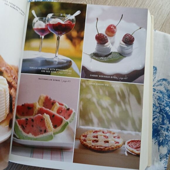 The Martha Stewart Living Cookbook - Vintage 2000 Hardcover Dust Jacket - Picture 5 of 15